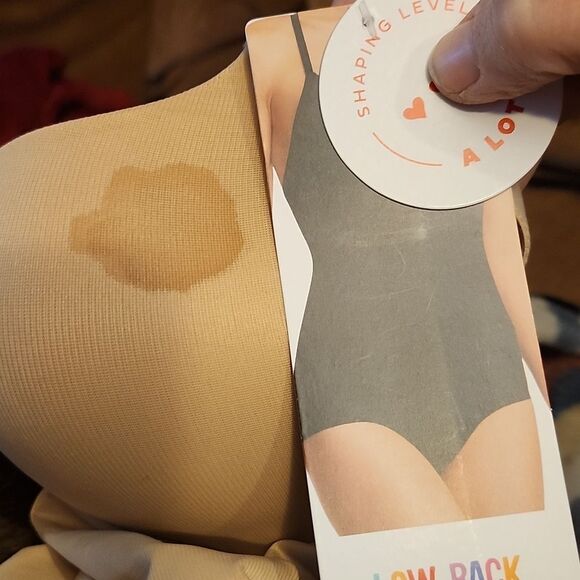 ASSETS by SPANX Flawless Finish Micro Low Back Cupped Bodysuit - Picture 5 of 6